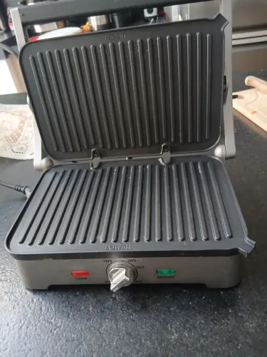 Sanduicheira e Grill