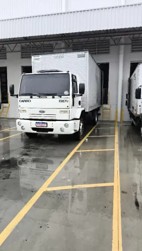 Promoção pra vender logo Ford cargo 1317e