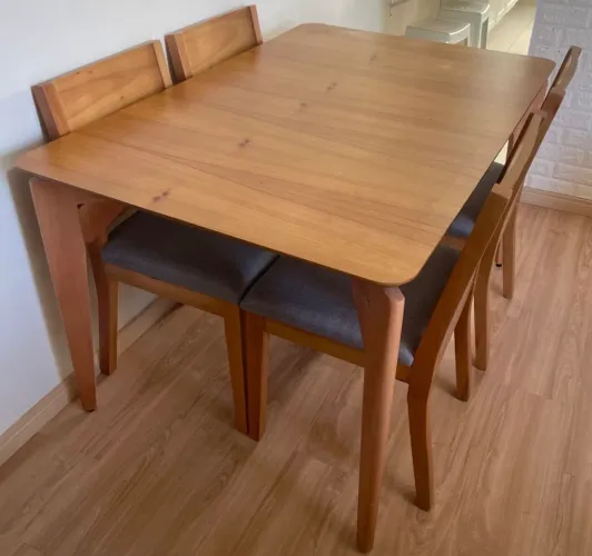 Mesa 1,35 Laminada com 4 Cadeiras NOVO ENTREGA HOJE