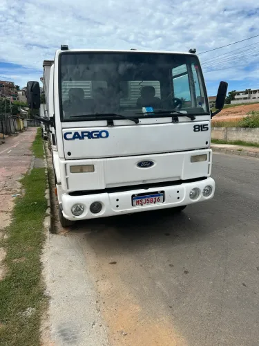 Caminhão Ford 815