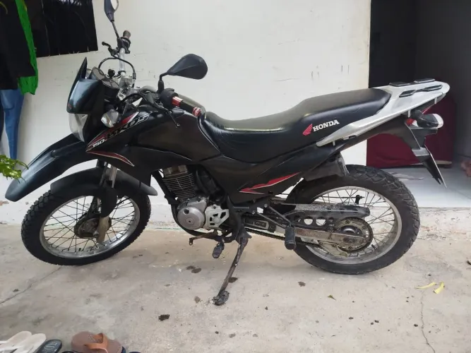 Bros 150 ES