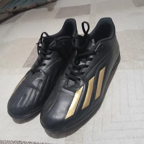 Chuteira Adidas Society 44 Ótima