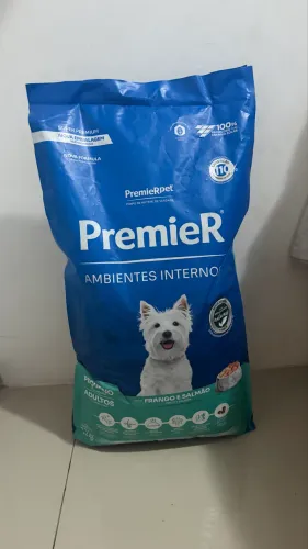 Ração Premier.