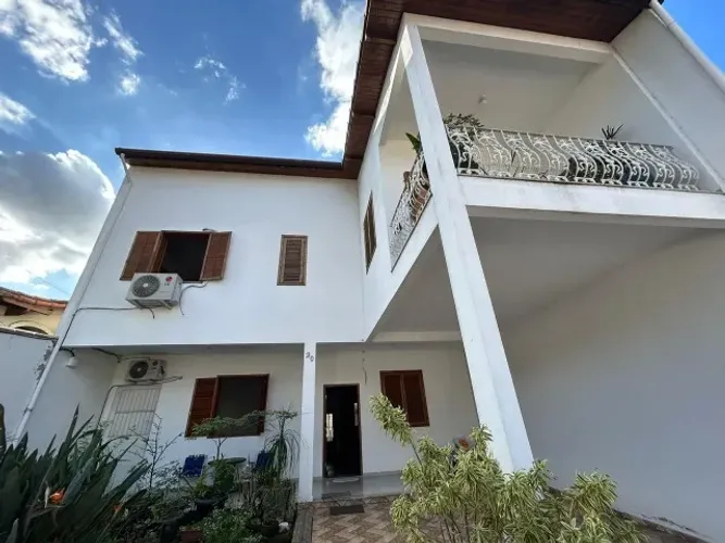CASA NA VILA SANTA CECÍLIA