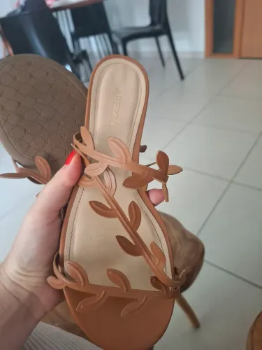 Rasteirinha arezzo