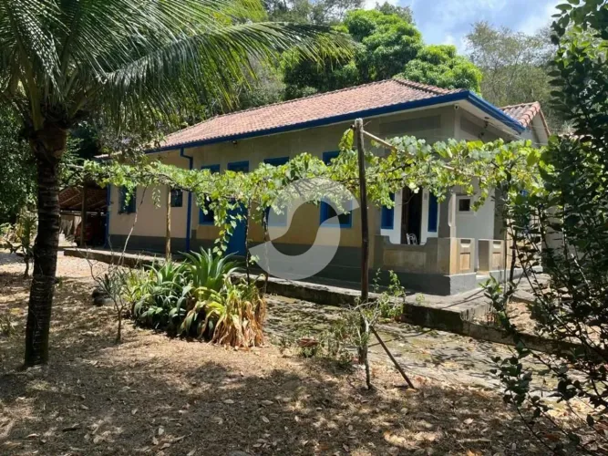 Chácara com 3 dormitórios à venda, 3700 m² por R$ 2.100.000,00 - Rio do Ouro - Niterói/RJ