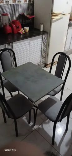 Mesa de mármore