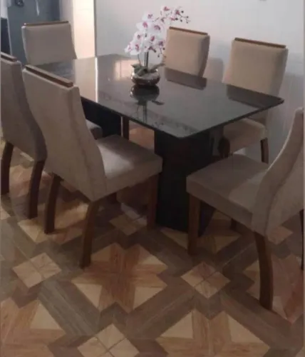 Mesa de mármore puro