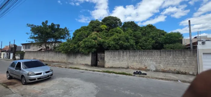 VENDO TERRENO NO ARACAPÉ