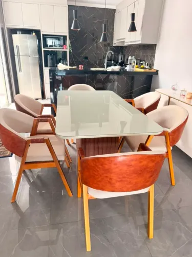 Mesa de Jantar com 6 Cadeiras