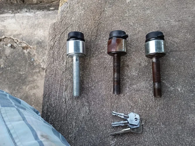 Pega ladrão pra pneu de estep de carreta