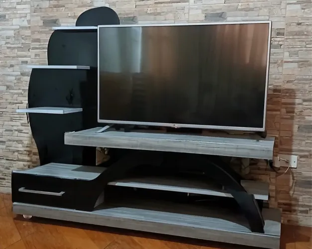 Raque para televisão de até 50 polegadas