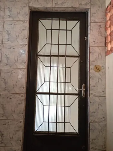 Aluga-se apartamento