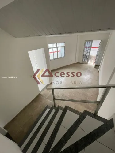 Casa para Locação em Rio de Janeiro, Valqueire, 3 dormitórios, 1 suíte, 3 banheiros, 1 vag