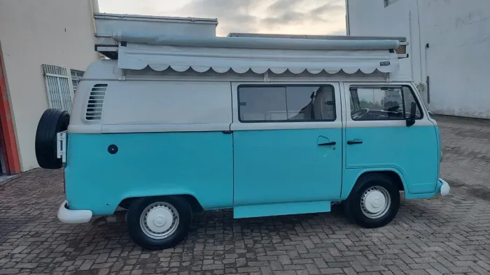 Volkswagen Kombi Furgão 1.4 MI Total Flex 8V 2014