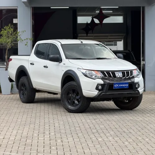 Mitsubishi L200 Tri. Outdo. GLS 2.4 CD 4X4 Die. AUT 2021