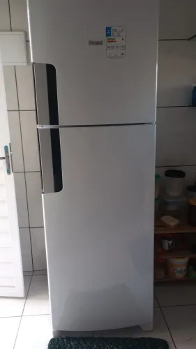 Geladeira semi nova 6 meses uso