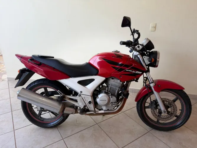 Honda CBX 250 Twister 2008