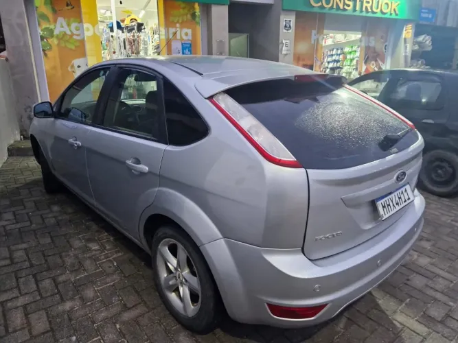 Ford Focus 2.0 16v/ 2.0 16V Flex 5P 2011