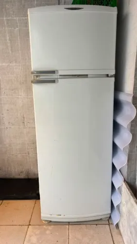Geladeira Brastemp Frost Free 330L (Leia a descrição)