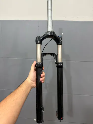 Suspensão Rockshox Xc30 a Ar Tapered 