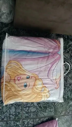 Cama mesa e banho consulta às disponibilidade