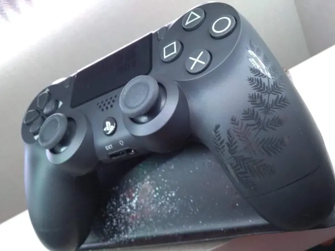 Dualshock 4 Edição The Last Of Us part 2. Controle de ps4