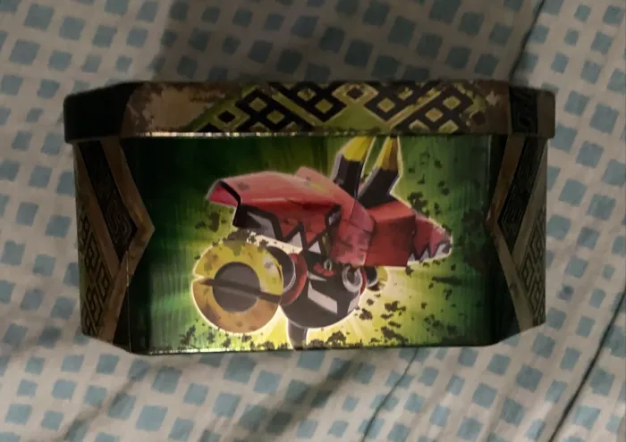 Lata Pokémon Vazia 