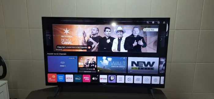 Tv LG 55 polegadas smartv leia o anúncio