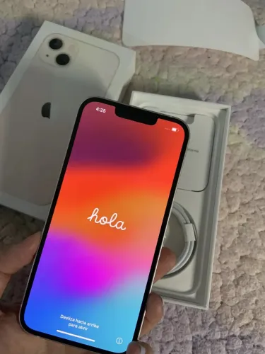iPhone 13 (Tela Trincada)