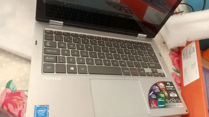 Vende-se Notebook Positivo Novo Duo Placa Queimada 