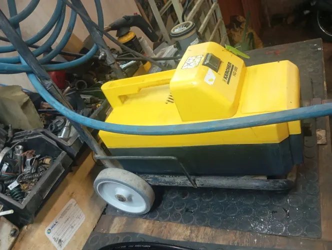 Lavadora alta pressão Karcher 