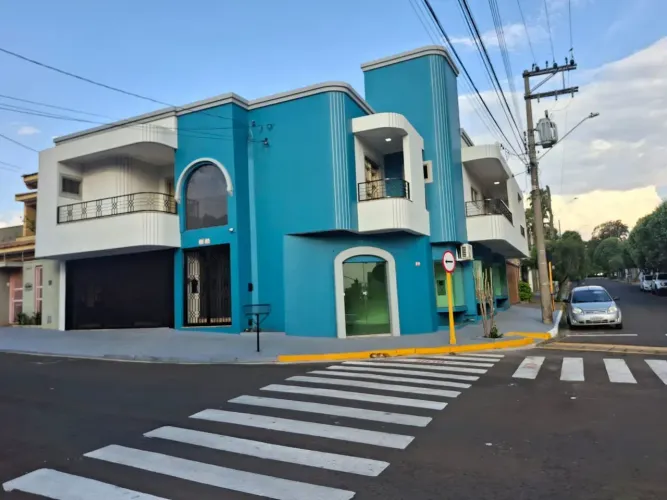 Imóvel para aluguel com 250 metros quadrados com 3 quartos em Jardim Panorama - Bauru - SP