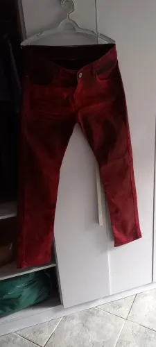Calça jeans lycra vermelha tam 44 gde...há mais modelos e tamanhos zap 11- *