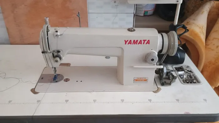 Máquina costurar reta industrial