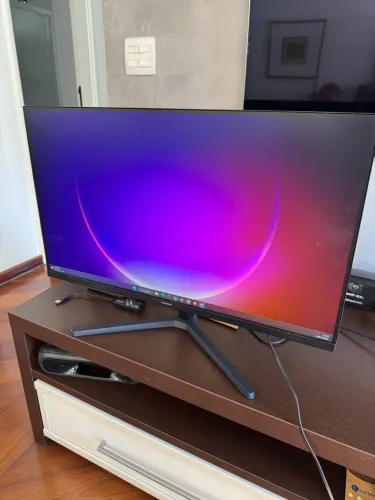 Monitor Samsung Essential S3 32? Full HD, estado impecável