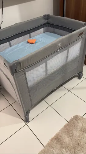 Berço com colchão 