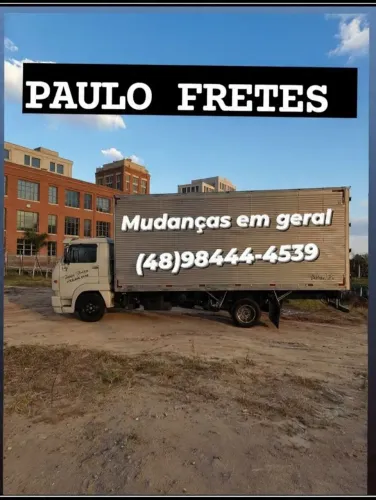 Caminhão frete mudança baú grande