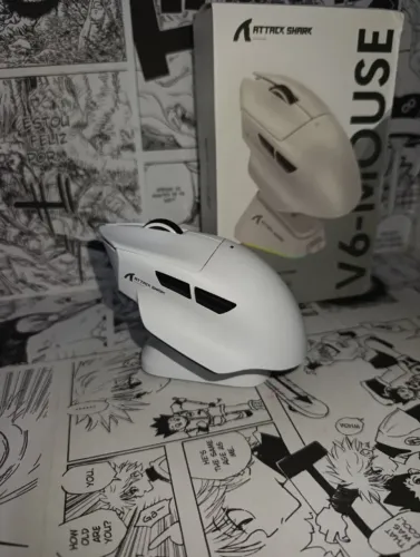 Mouse Gamer Sem Fio Attack Shark V6 Branco + Base Magnética RGB
