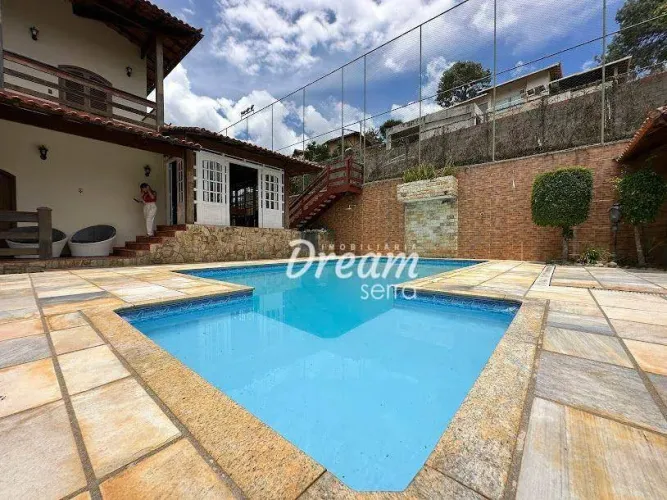 Casa com 4 dormitórios à venda, 422 m² por R$ 1.400.000,00 - Albuquerque - Teresópolis/RJ