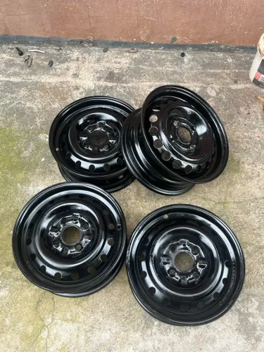 4 Rodas de ferro aro 13