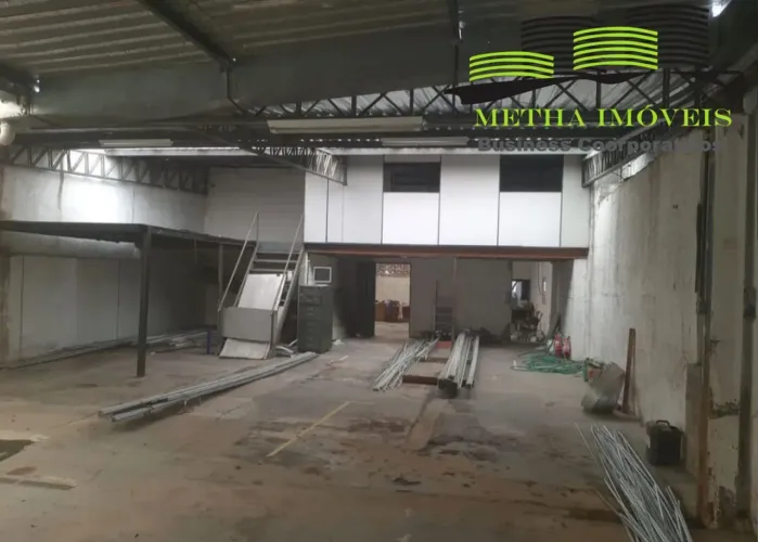 Galpão Industrial à Venda em Sorocaba-SP, Jardim das Estrelas: 1 sala, 2 banheiros, 2 vaga