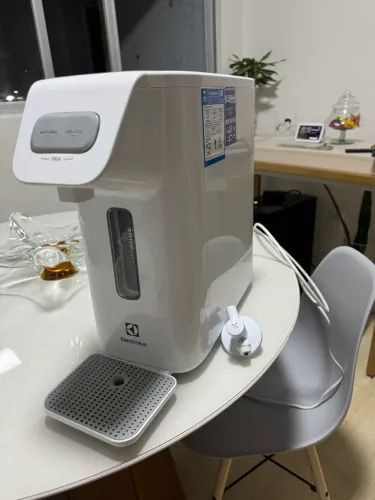 Purificador De Água Pe15p Branco Electrolux