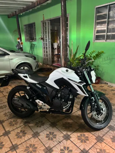 Yamaha FZ25 FAZER
