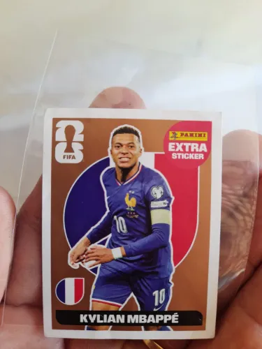 Figurinha bonze Mbappe + seleção brasileira 1962 brinde