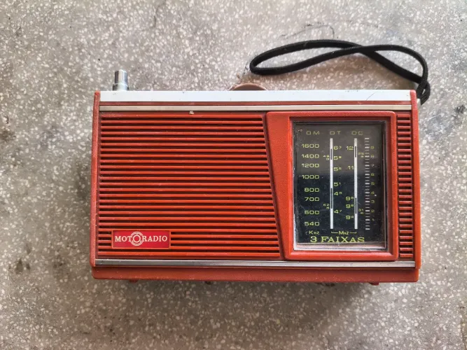 Rádio Motoradio 3 faixas* não testado*