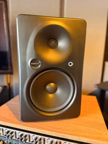 Mackie HR824 MK2 ? Par de Monitores de Referência