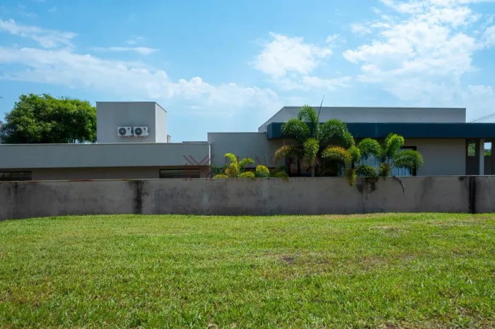 Terreno á venda no Residencial Villa Dumont, Bauru - SP.