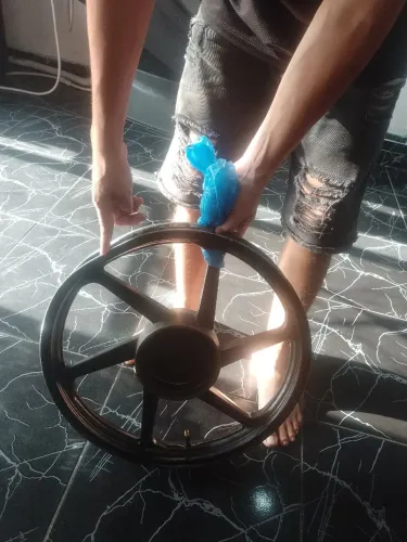 Vendo _se ario de moto ?