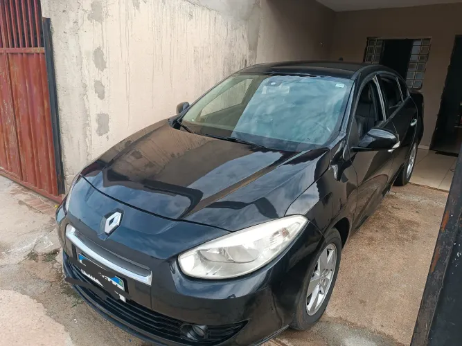 Renault Fluence Sed. Dynamique 2.0 16V Flex Mec. 2013